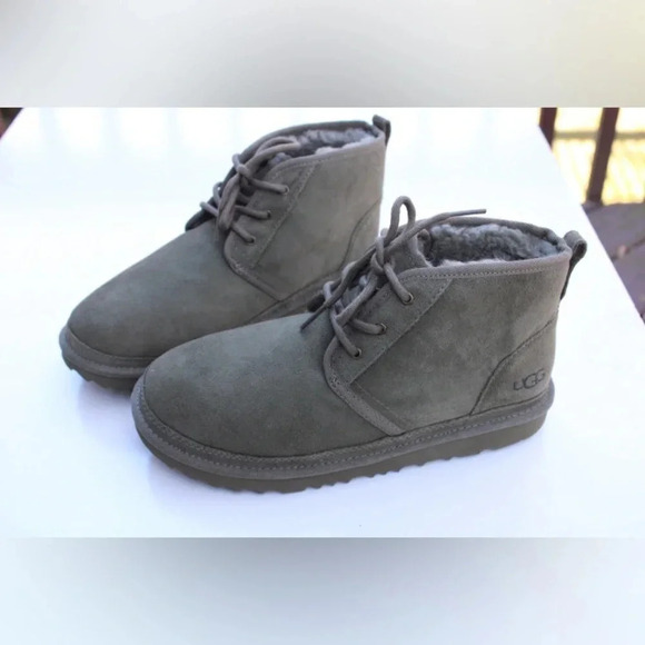 NWOT UGG Neumel boots - Picture 15 of 15